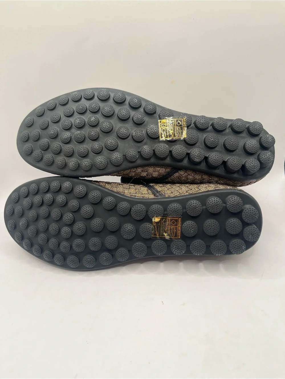 bernie mev. New Women's 38 or US 7.5 Woven Mary Jane Flats
